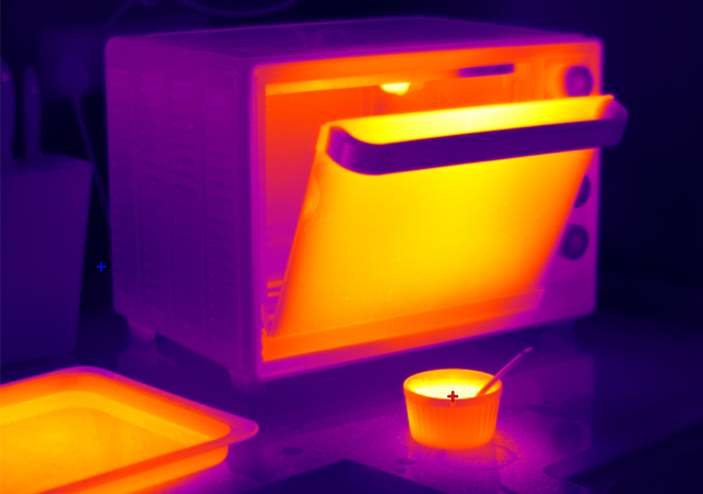 Can thermal imaging cameras detect through glass?